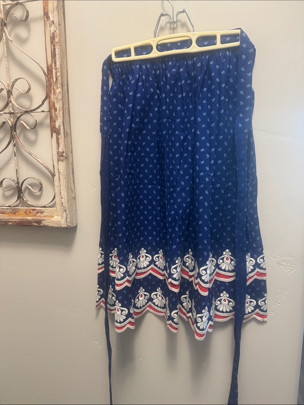 Very VTG Apron
